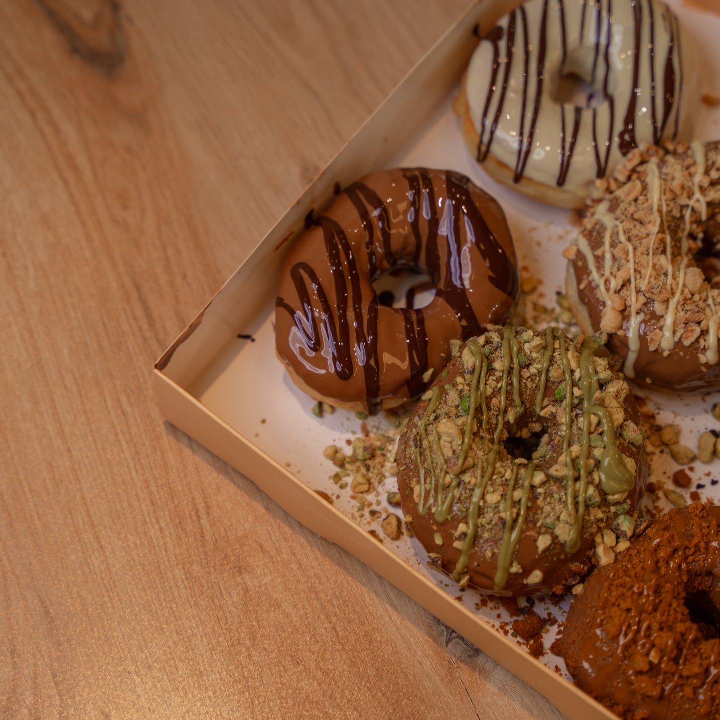 Donuts box